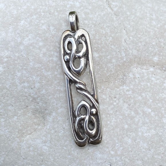 Crannogh Pendant .925 Sterling Silver Scottish Pictish pendant Made in USA - Picture 8 of 9